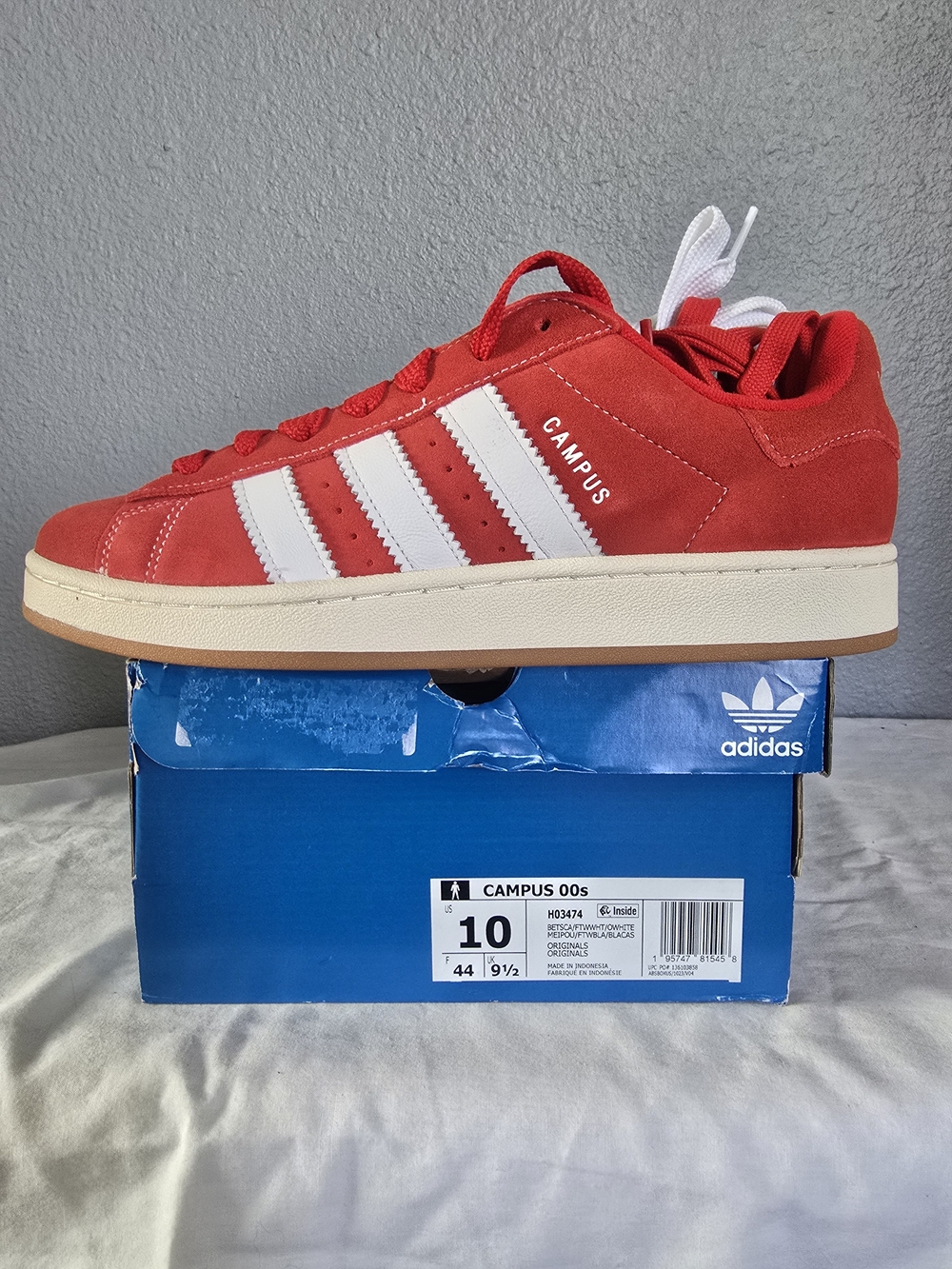 adidas Campus 00s Sneakers - Red with White Stripes